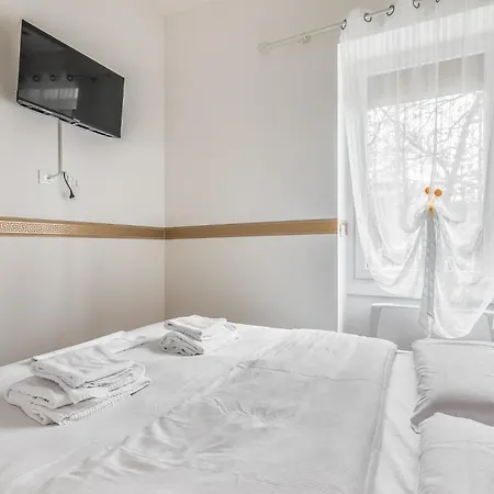 Milano Vetra-Parco Delle Basiliche 2 Pax- Wifi- Banfi Appartement Buitenkant foto